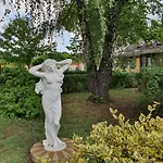 Platan Szallashely Gasthof Sándorfalva
