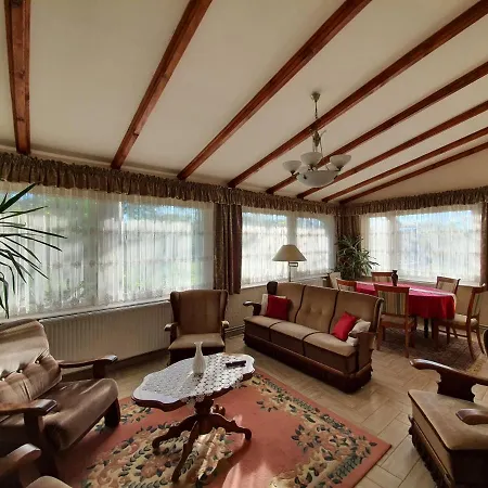 Platan Szallashely بيت ضيافة