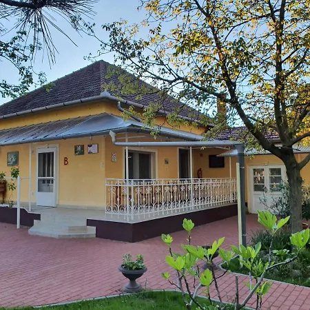 Platan Szallashely