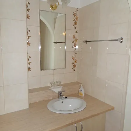 بيت ضيافة Platan Szallashely