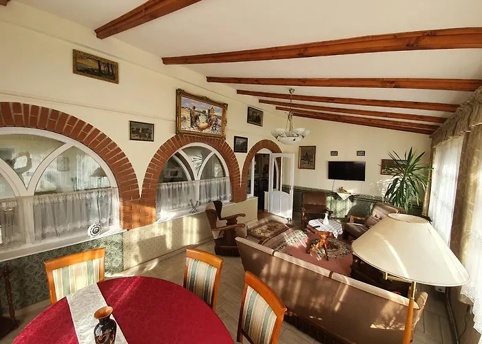Platan Szallashely Гостевой дом 3*