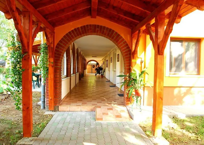 Гостевой дом Platan Szallashely 3*